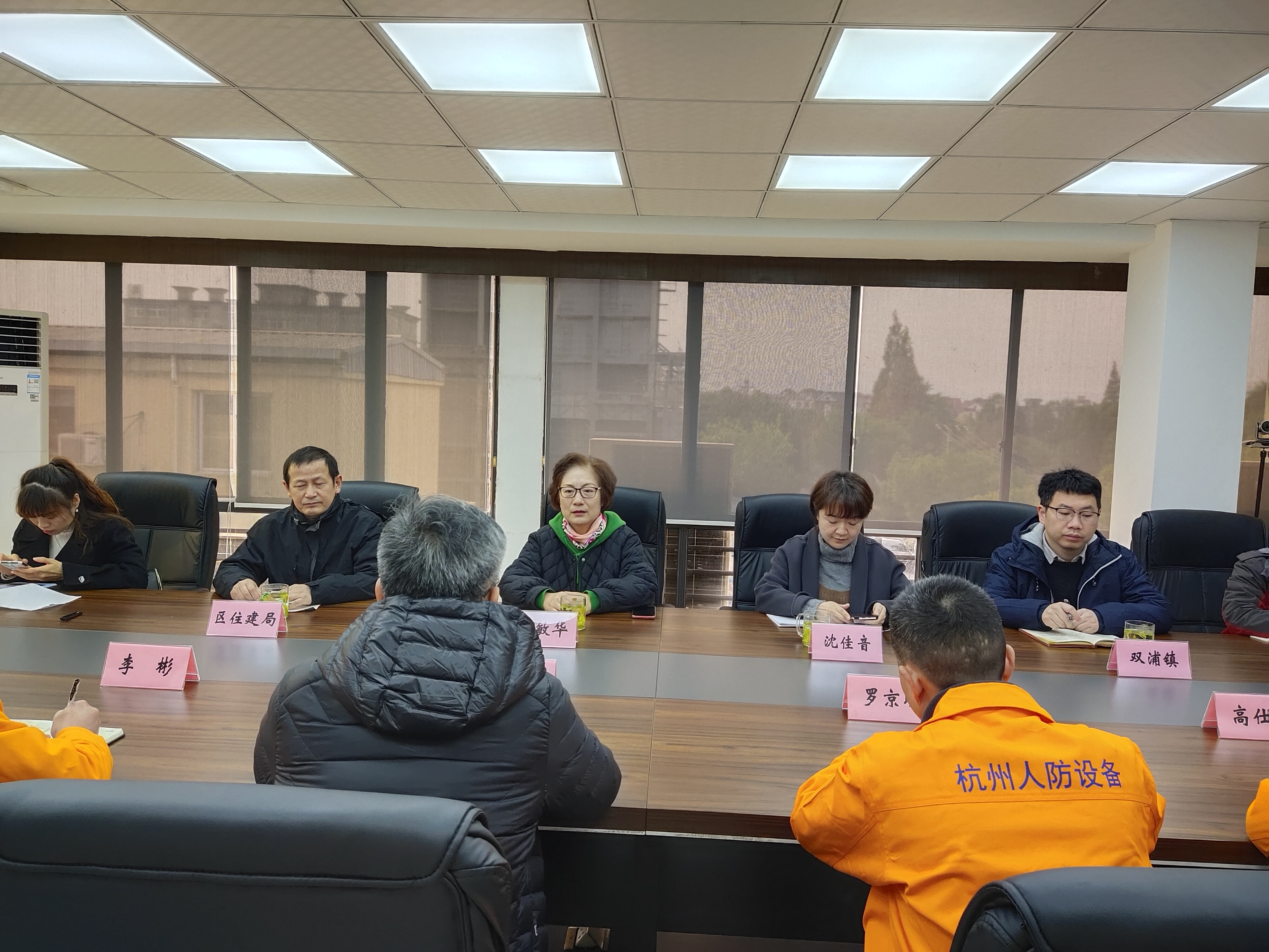 區(qū)政協(xié)主席楊敏華一行人員來(lái)我司進(jìn)行工作調(diào)研